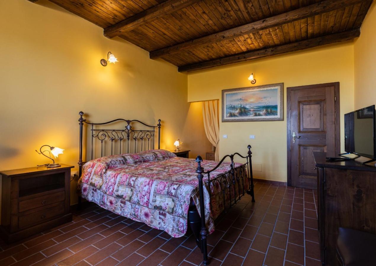 Castello Di Petecciano B&B Мошано-Сант'Анджело Экстерьер фото