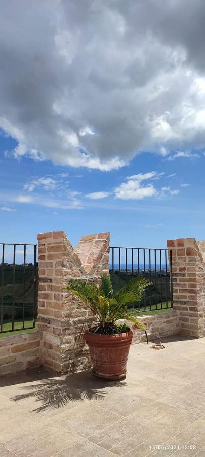 Castello Di Petecciano B&B Мошано-Сант'Анджело Экстерьер фото