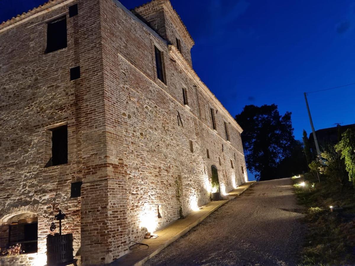 Castello Di Petecciano B&B Мошано-Сант'Анджело Экстерьер фото