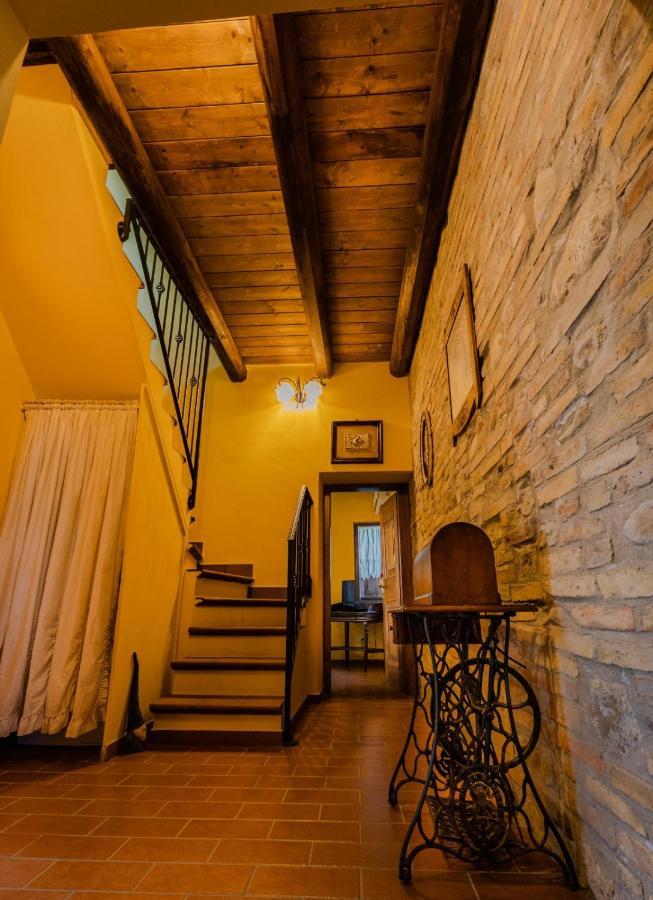Castello Di Petecciano B&B Мошано-Сант'Анджело Экстерьер фото